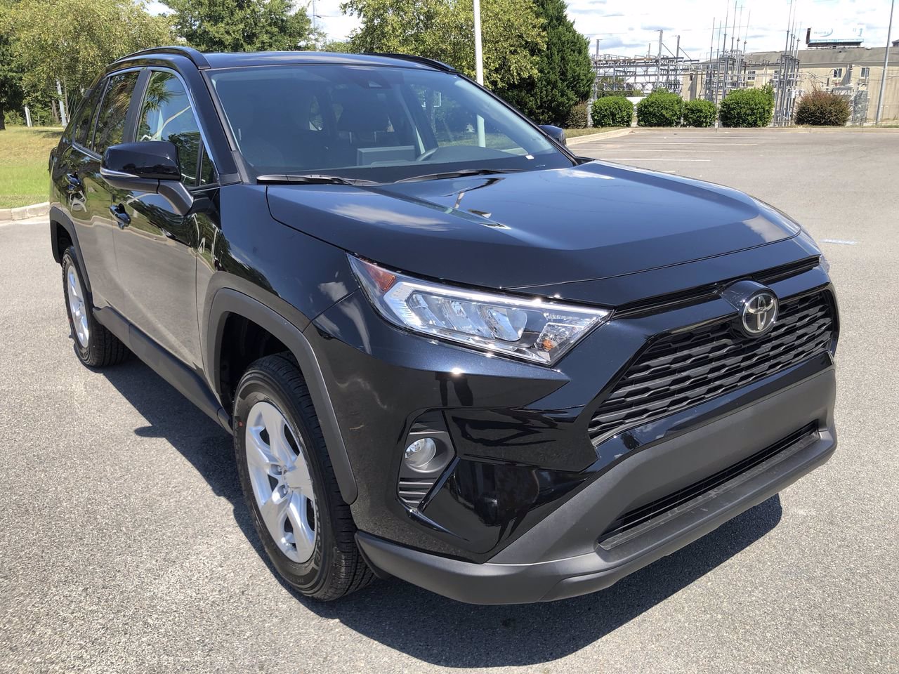 New 2020 Toyota RAV4 XLE