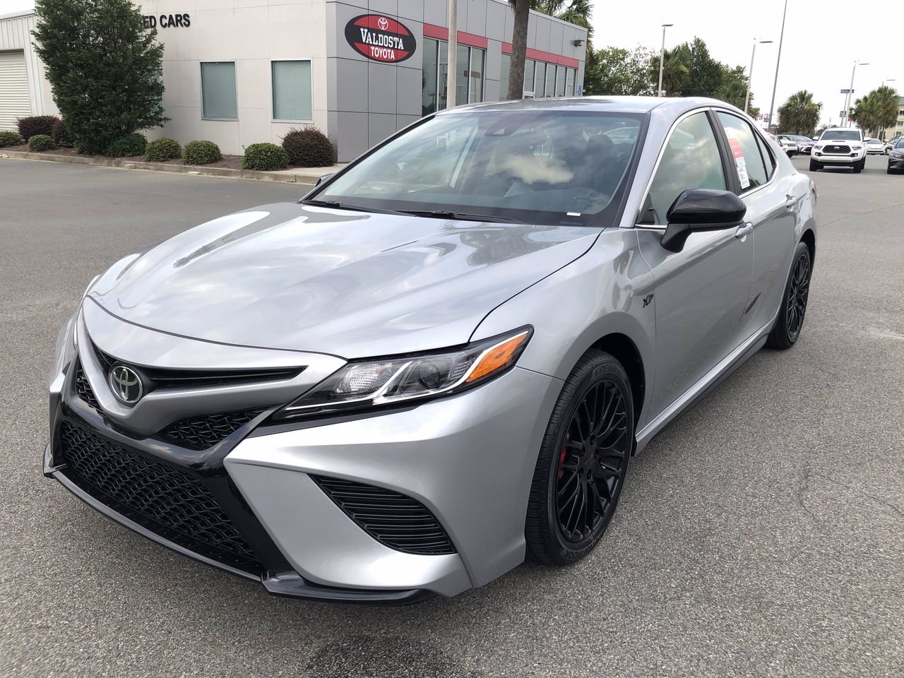 New 2020 Toyota Camry SE