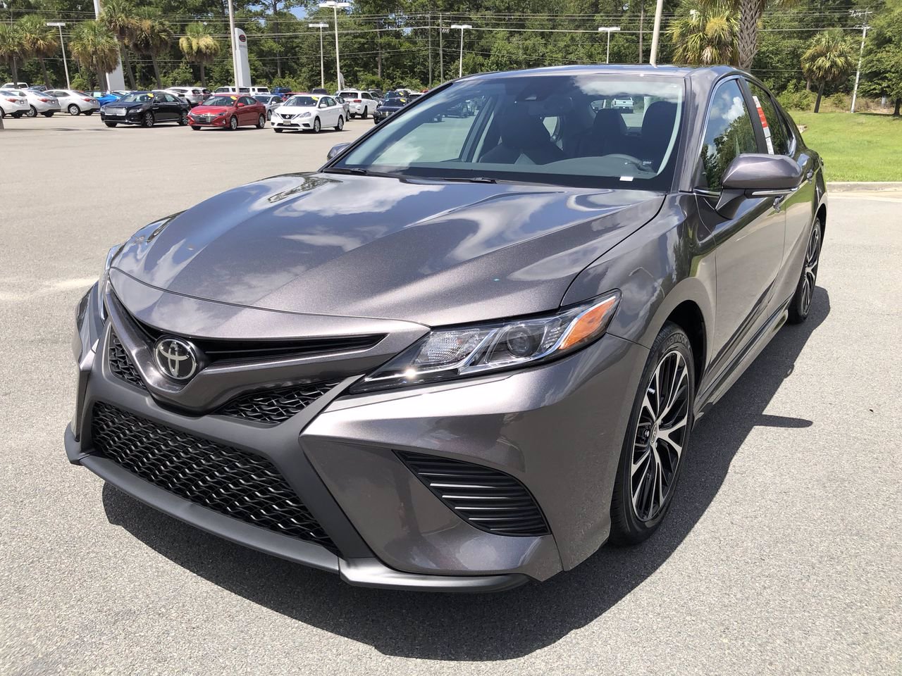 New 2020 Toyota Camry SE