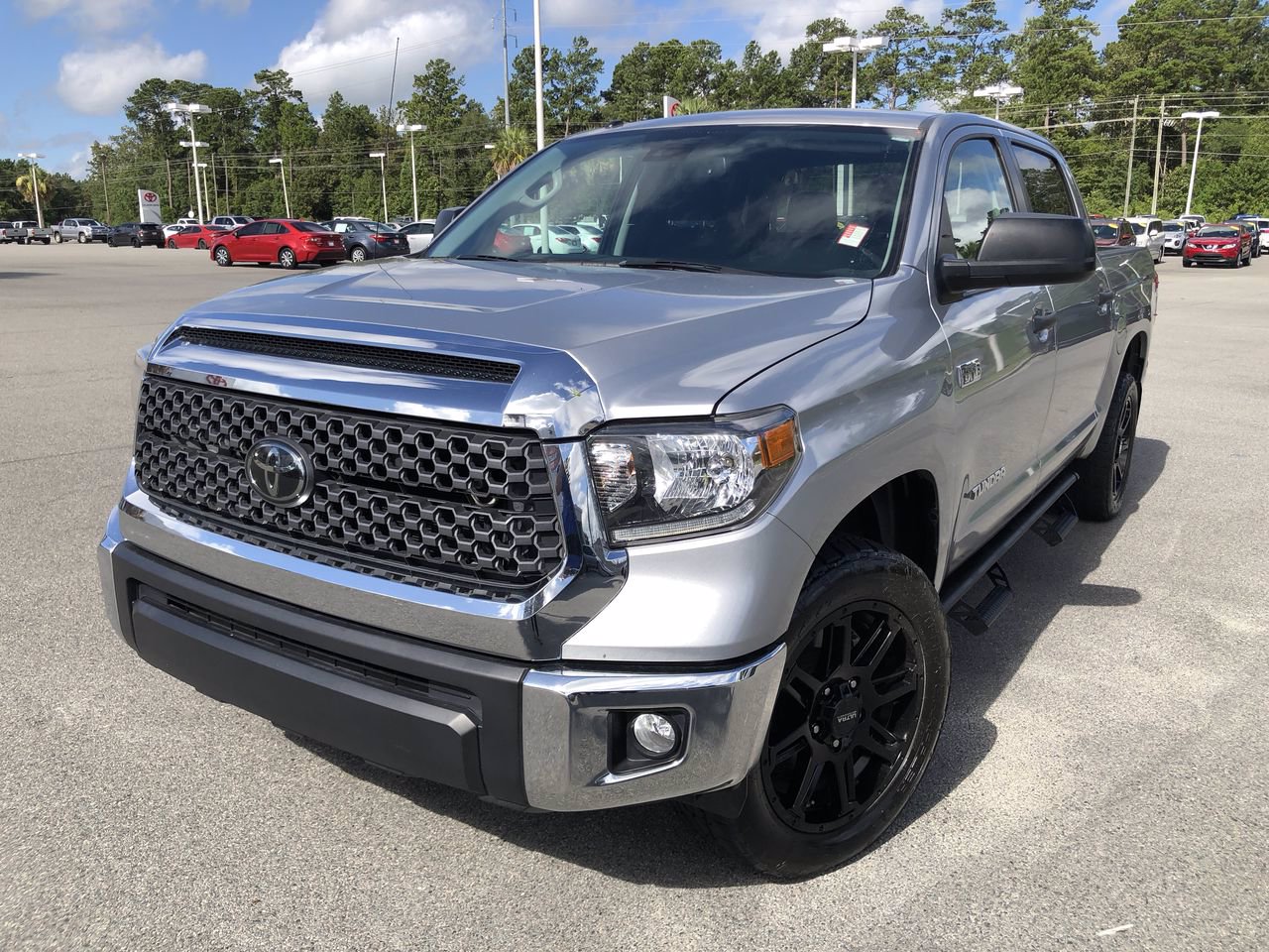 Certified Pre-Owned 2018 Toyota Tundra 2WD SR5 Crewmax