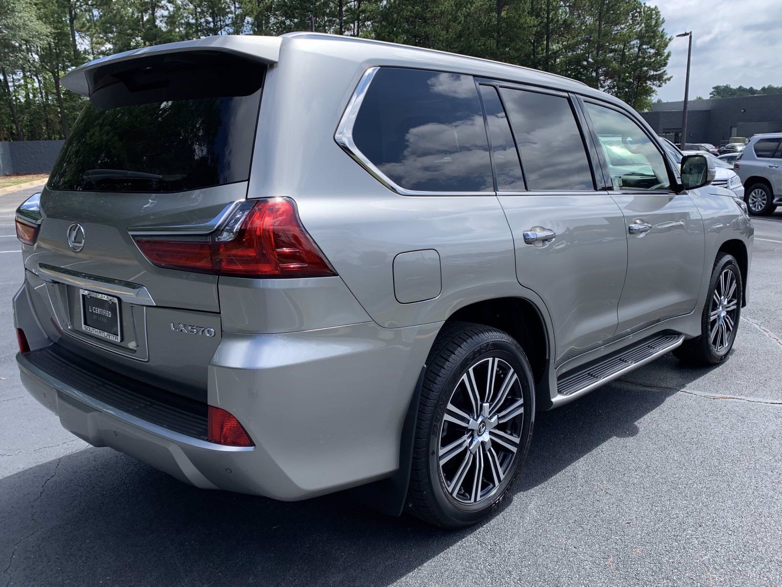 Pre-Owned 2020 Lexus LX 570