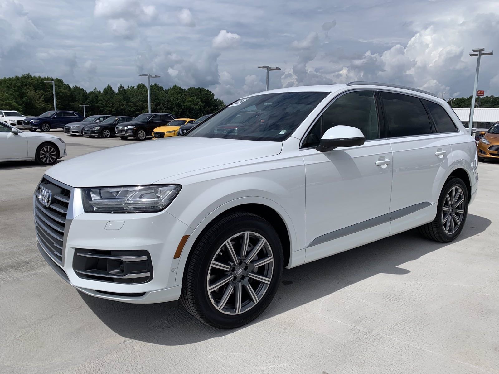 Pre-Owned 2019 Audi Q7 Premium Plus